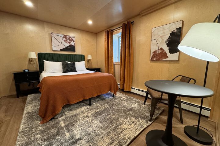 Room 139 of 229