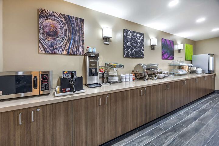 Breakfast/Coffee Service 30 of 33