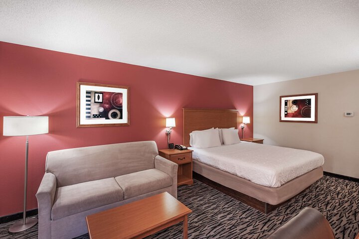 Room 6 of 21