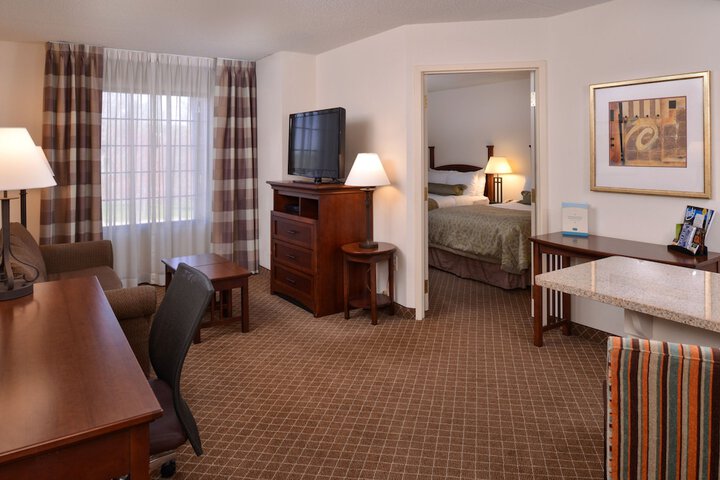 Staybridge Suites Indianapolis-Airport by IHG