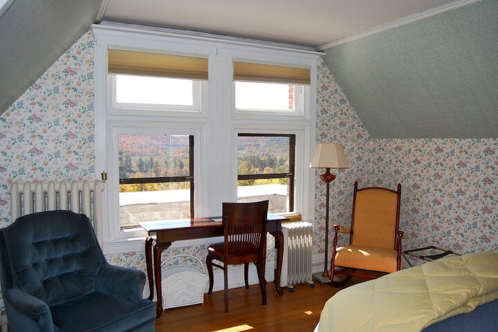 Room 170 of 275