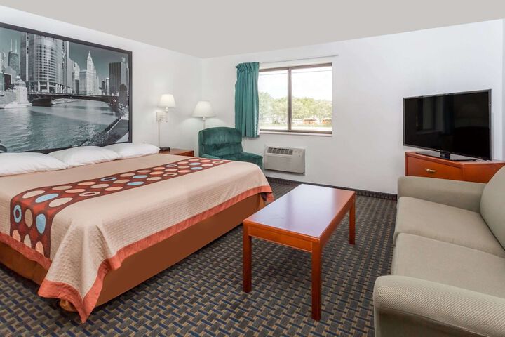 Room 12 of 15
