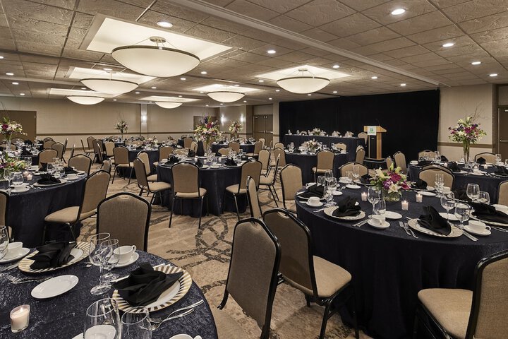 Ballroom/Hall 42 of 43