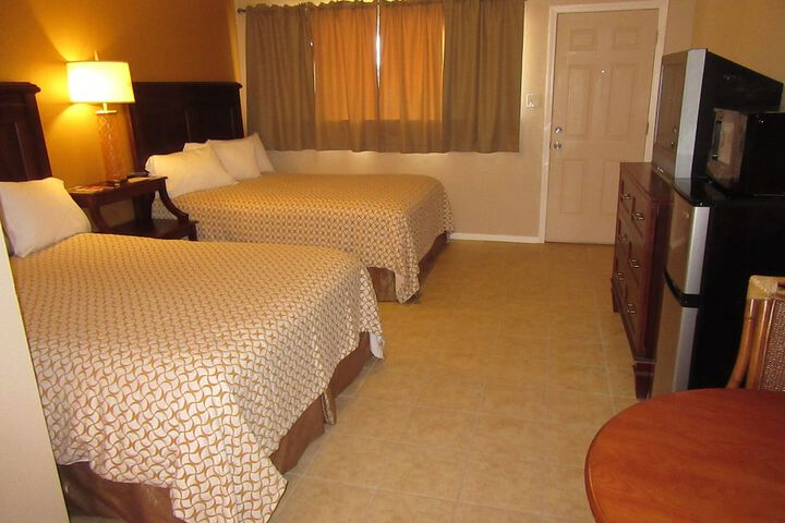 Room 17 of 32