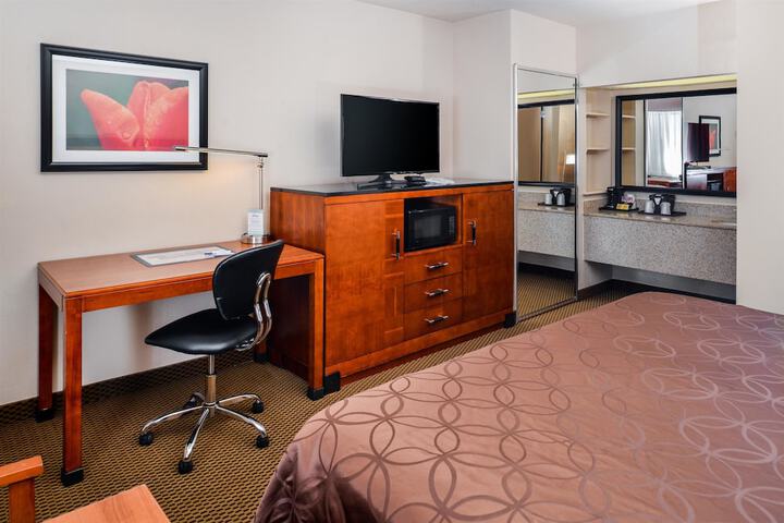 Room 7 of 13
