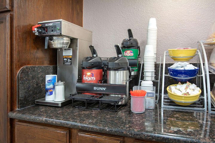 Breakfast/Coffee Service 27 of 27