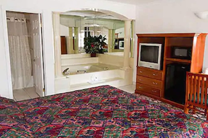 Room 38 of 42