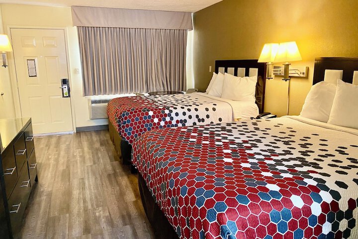 Room 14 of 27