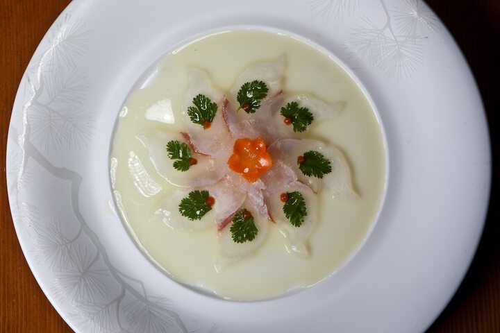 Dining 134 of 158