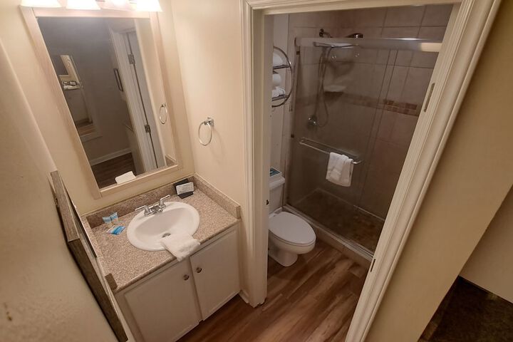 Room 46 of 159