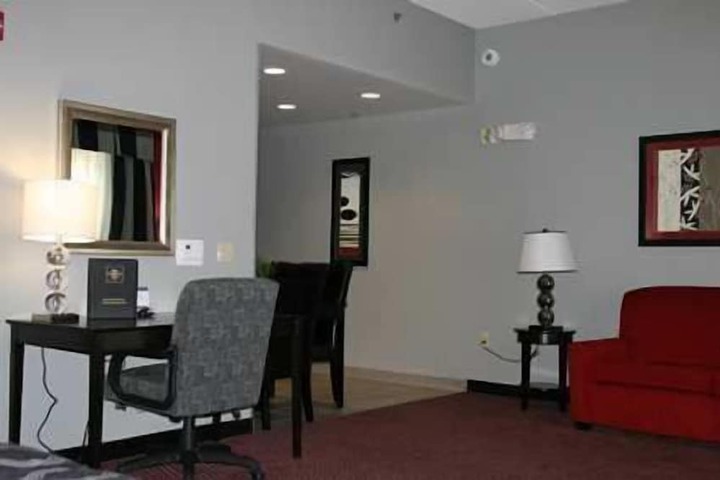 Room 17 of 42