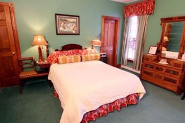 Washington Irving Inn