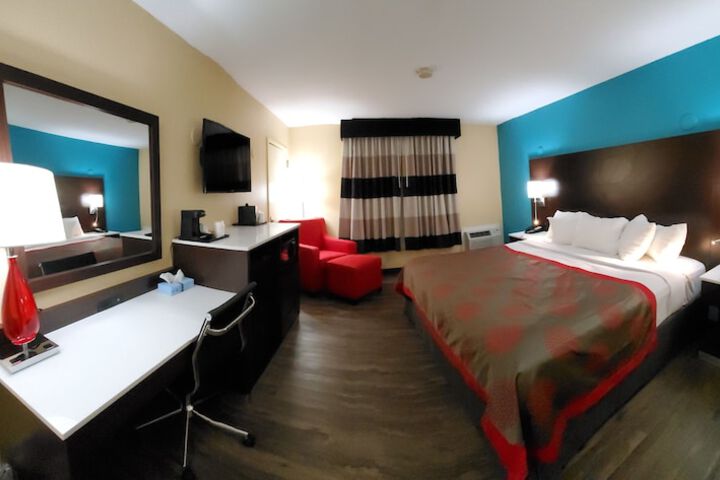 Room 16 of 47