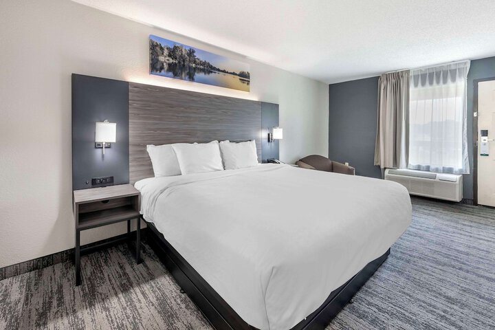 Room 35 of 50