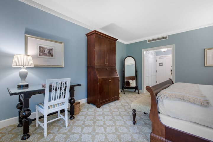Room 87 of 185