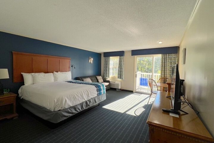 Room 48 of 103