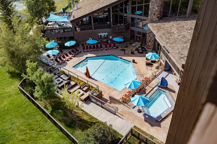 Pool 11 of 84