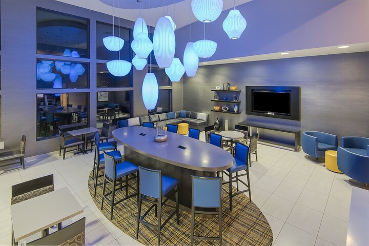 Hotel Interior 10 of 31
