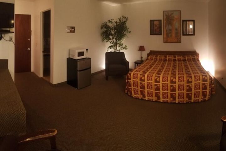 Room 18 of 37