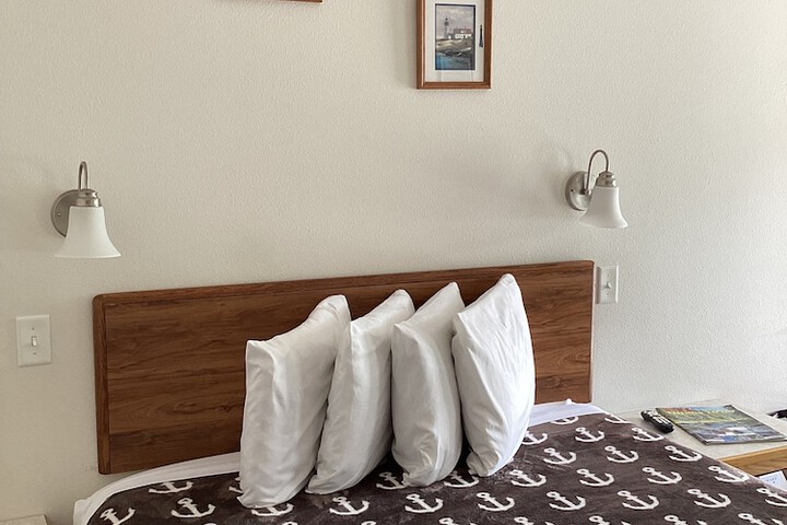 Room 30 of 68