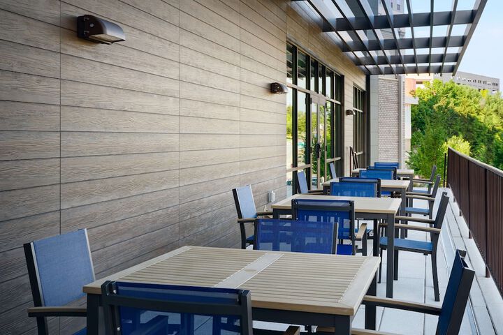 Terrace/Patio 43 of 45