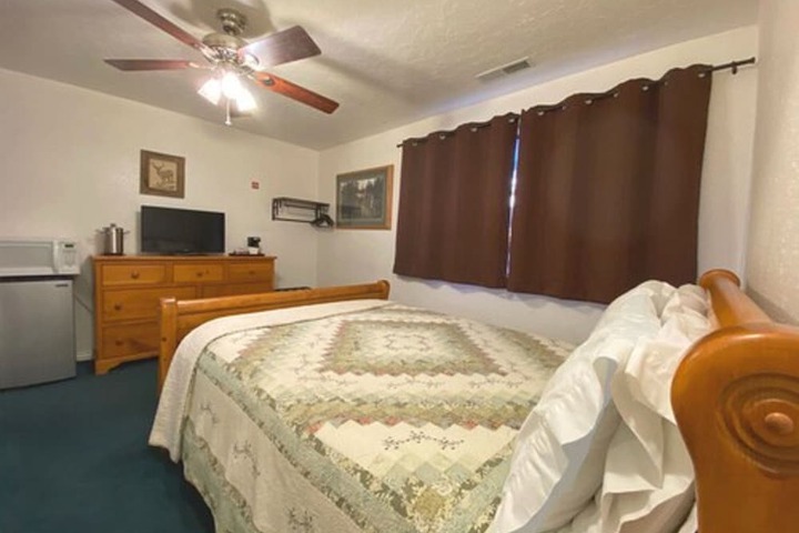 Room 73 of 110