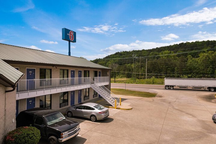 Hotel 2 of 58