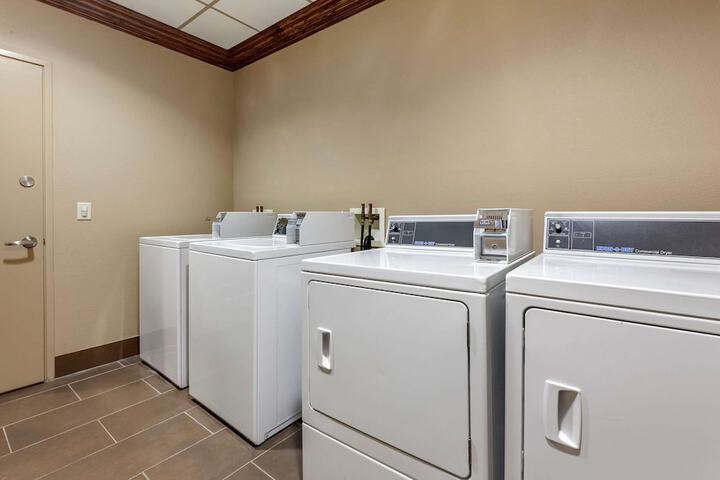 Comfort Suites Oshkosh West