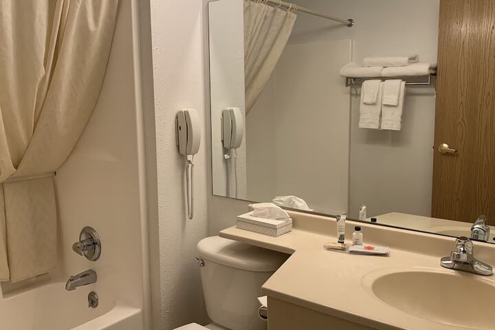 Room 16 of 61