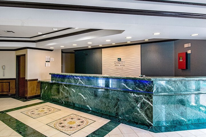 Hotel Interior 10 of 32