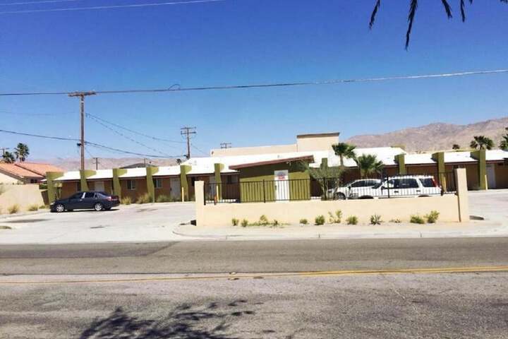 Europa Inn & Suites