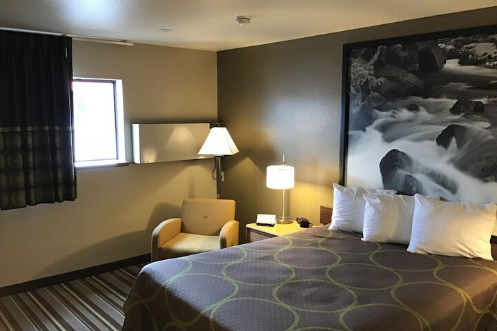 Room 7 of 23