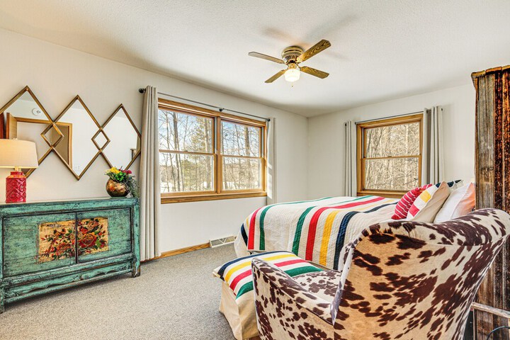 Lakefront Home w / Private Beach in Rhinelander!