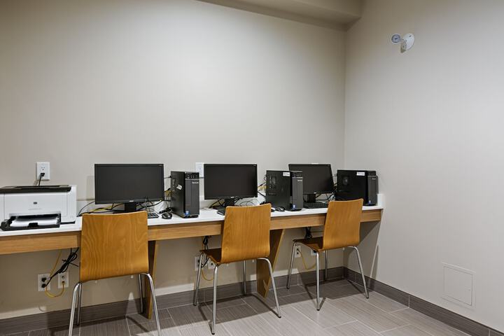 Business Center 71 of 71