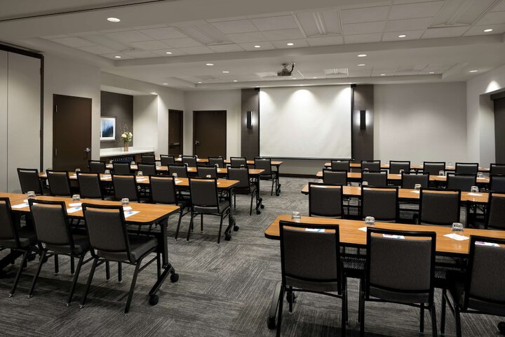 Meeting 33 of 46