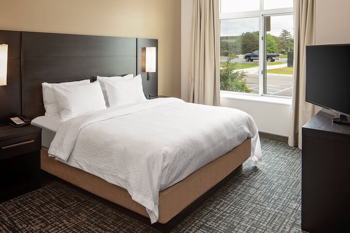 Residence Inn by Marriott Detroit Farmington Hills