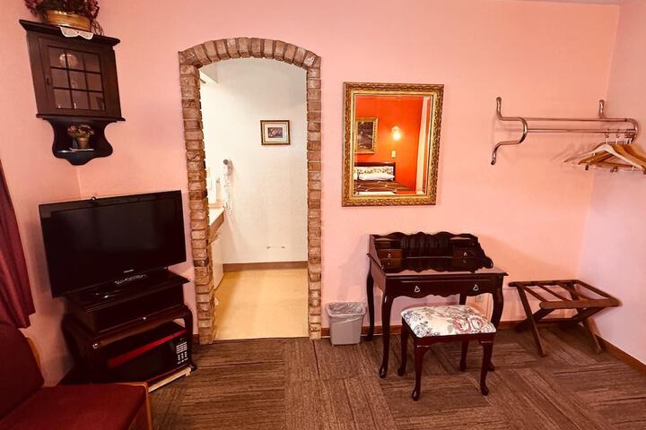 Room 35 of 56