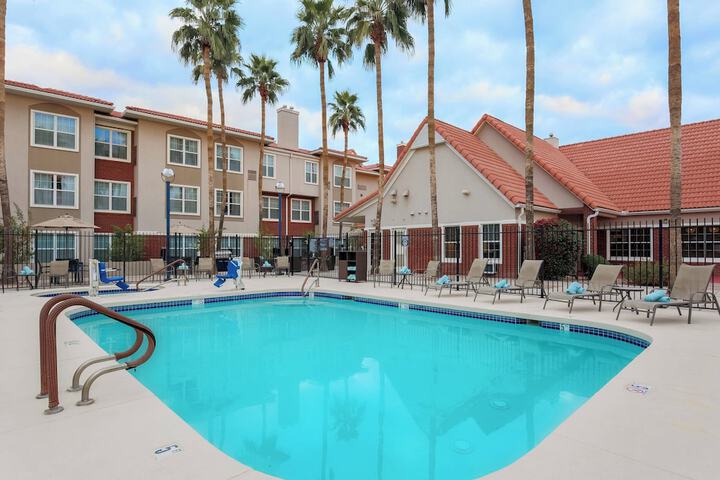 Pool 2 of 25