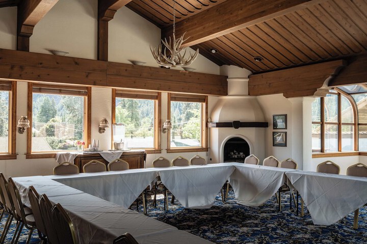 Enzian Inn