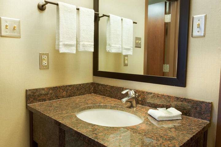 Heritage Inn & Suites San Antonio Airport Trademark Wyndham