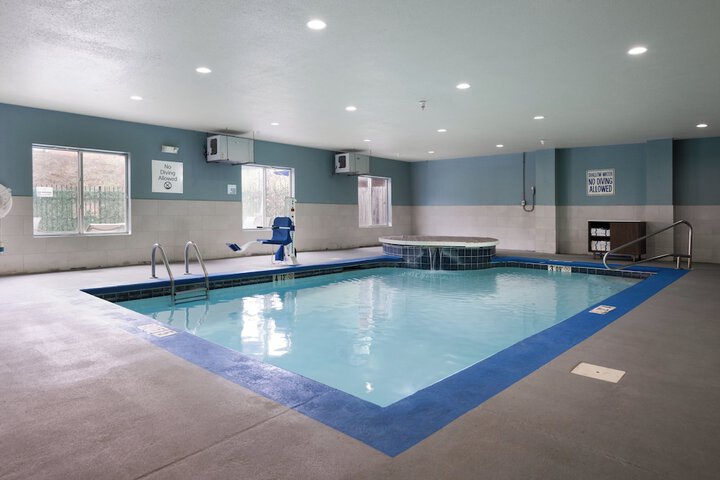 Pool 15 of 90