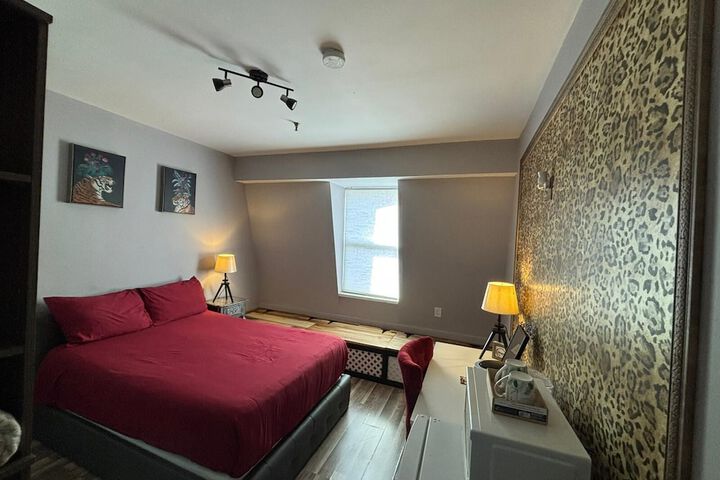 Room 32 of 39
