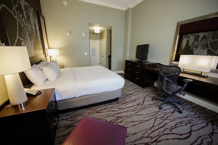 Room 28 of 56