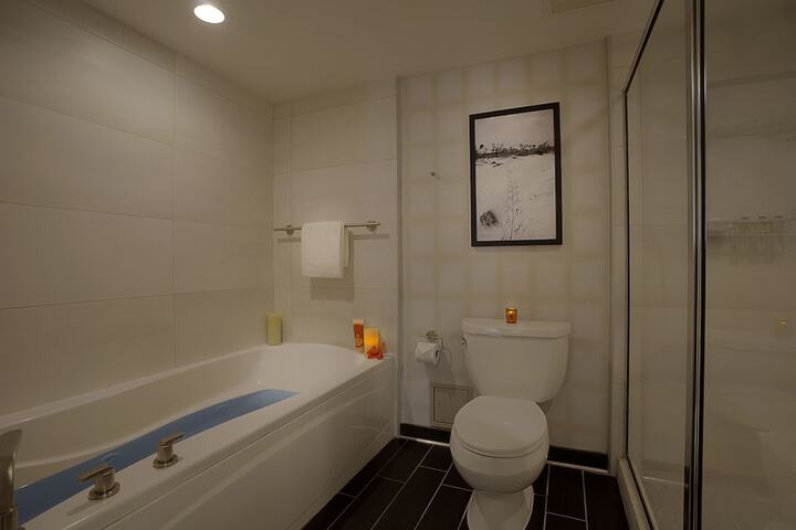 Room 11 of 42