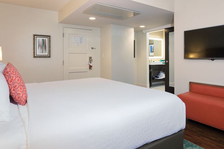 Room 44 of 91