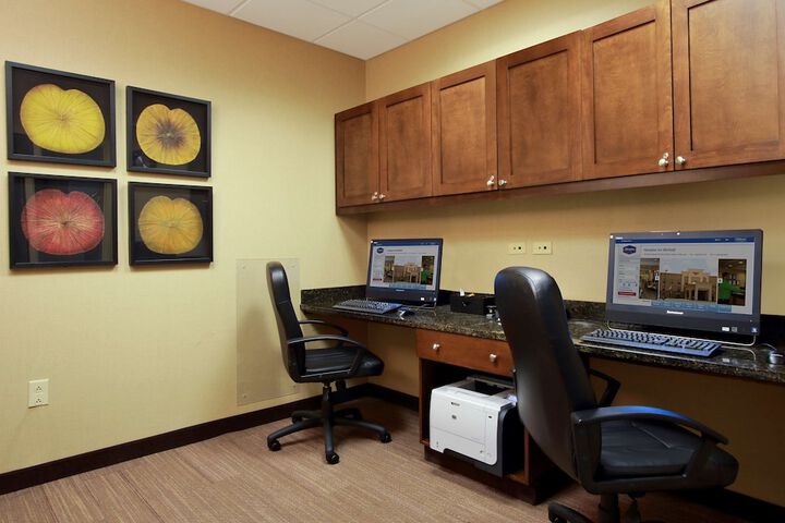 Business Center 33 of 33
