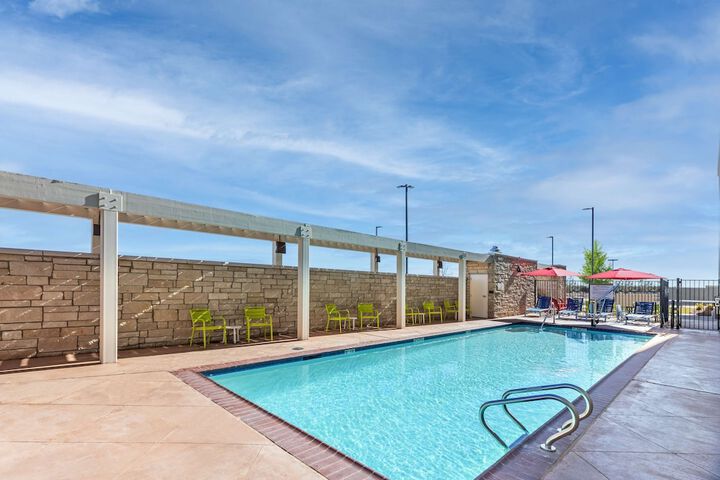 Home2 Suites by Hilton Midland East