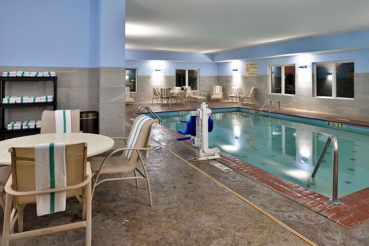 Pool 7 of 75
