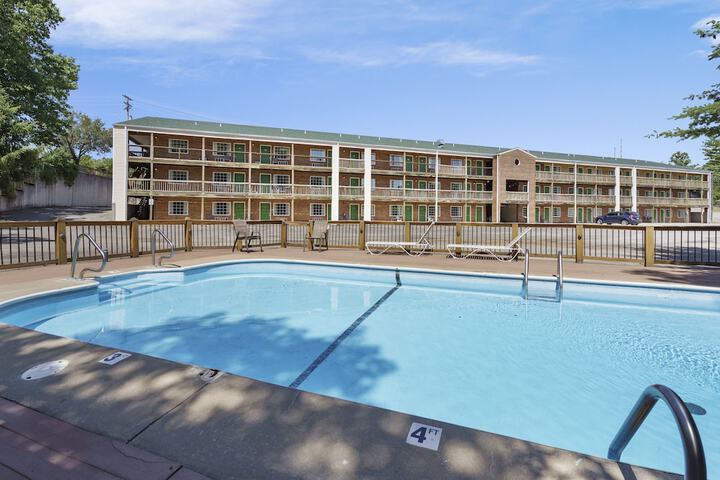 Pool 5 of 31
