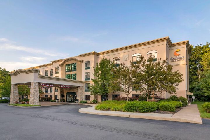 Comfort Inn & Suites Lake George